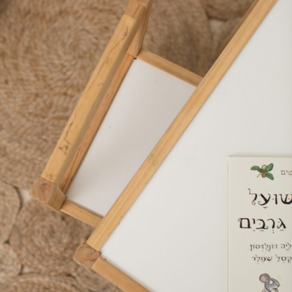חדר משחקים קסום-הפינה הכי צבעונית בבית